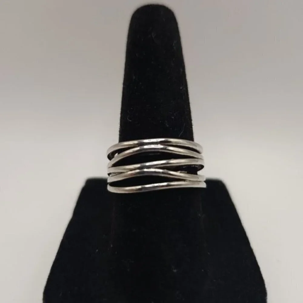 Vintage-Style Silver Multi Layer Design Ring‎ Size 6 (NWOT)